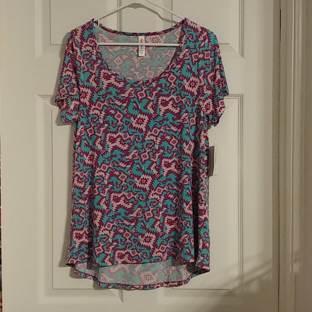 LuLaRoe Print T shirt